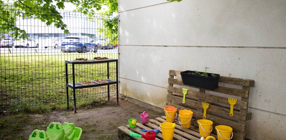 Crèche Saint Maritime Uranus people&baby espace extérieur jeux enfant nature