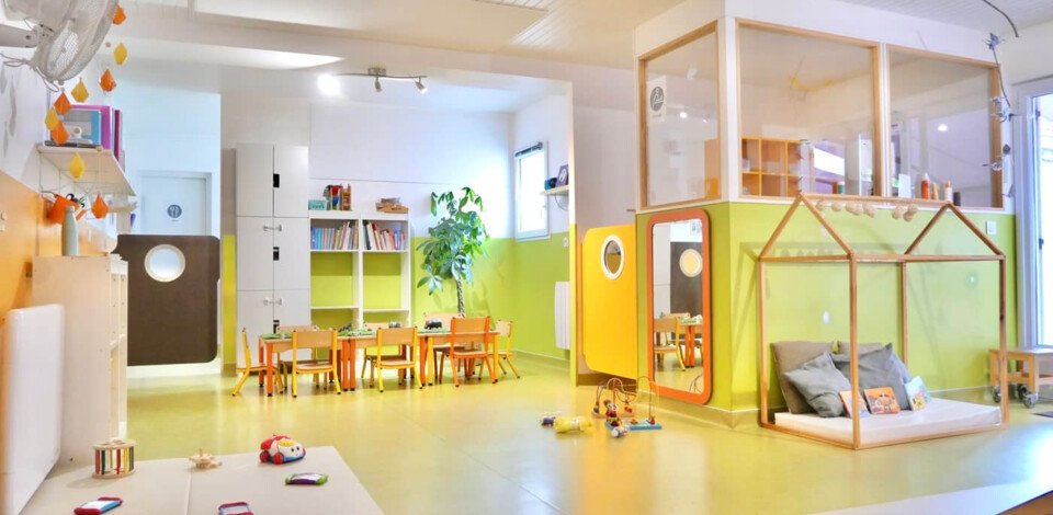 Crèche Nantes L'arbre aux hiboux people&baby espace de vie bébé enfant jeux