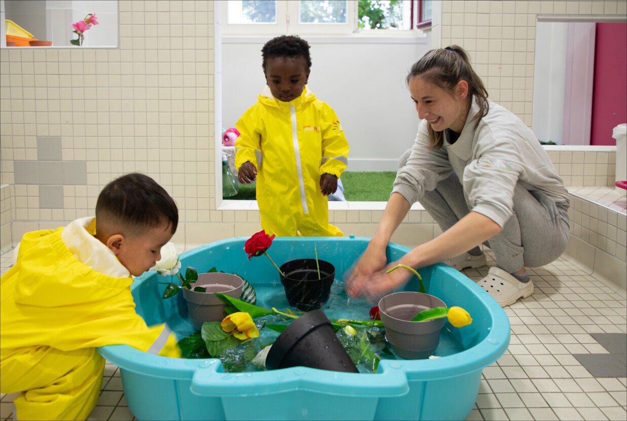 Métiers en crèche : qui s'occupe de vos enfants ? 