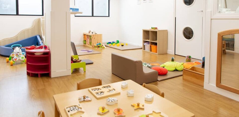 creche wissous les ptites pousses people&baby jeux en bois